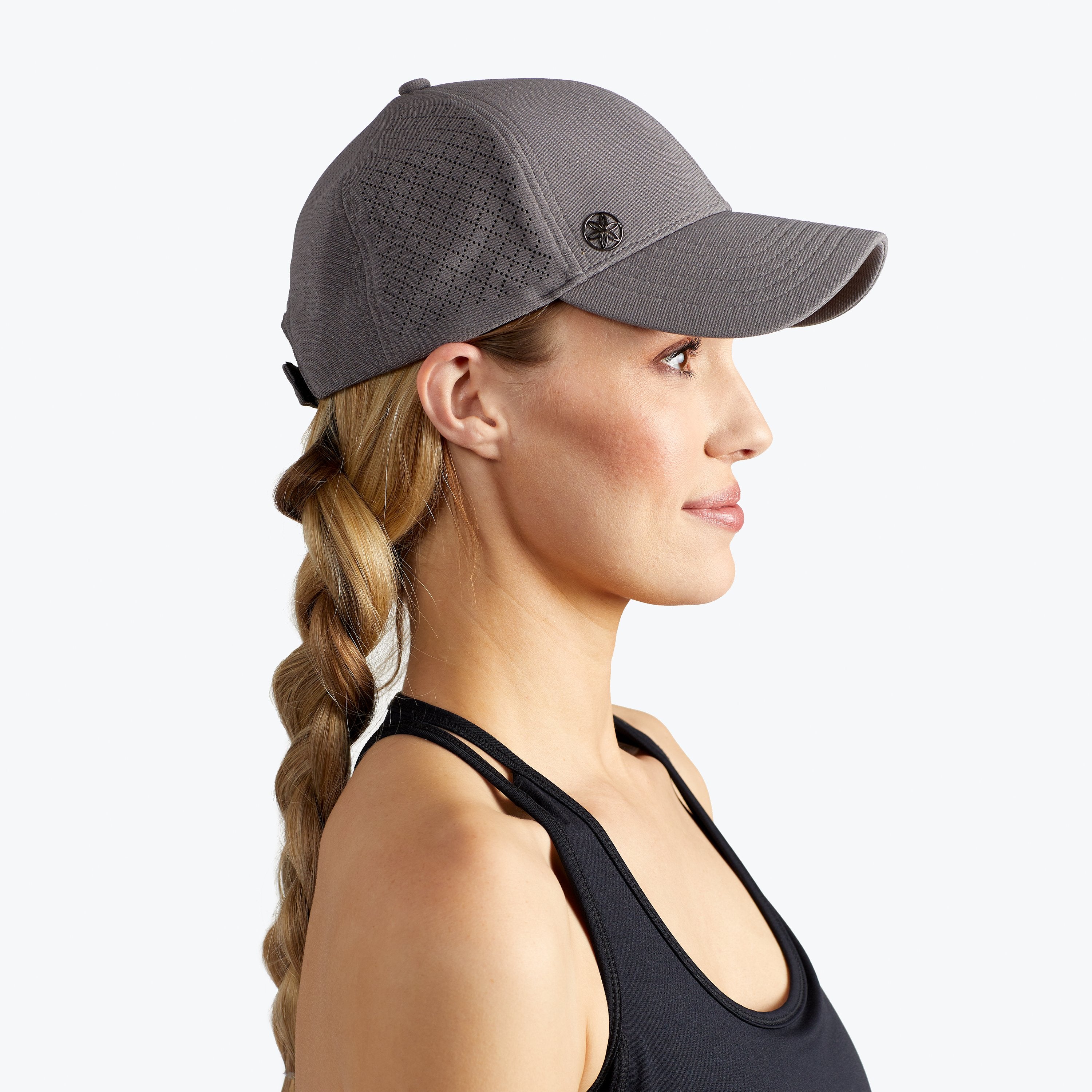 Wander Breathable Geo Hat grey on model shot side view